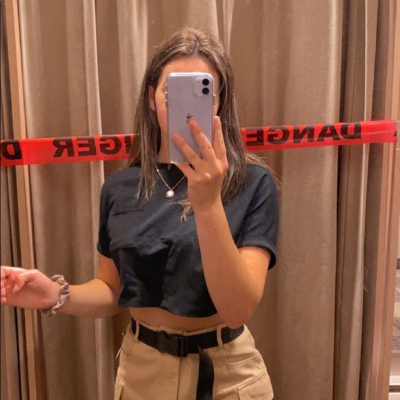 Meet your Posher, Ãmilie - Picture 1 of 1